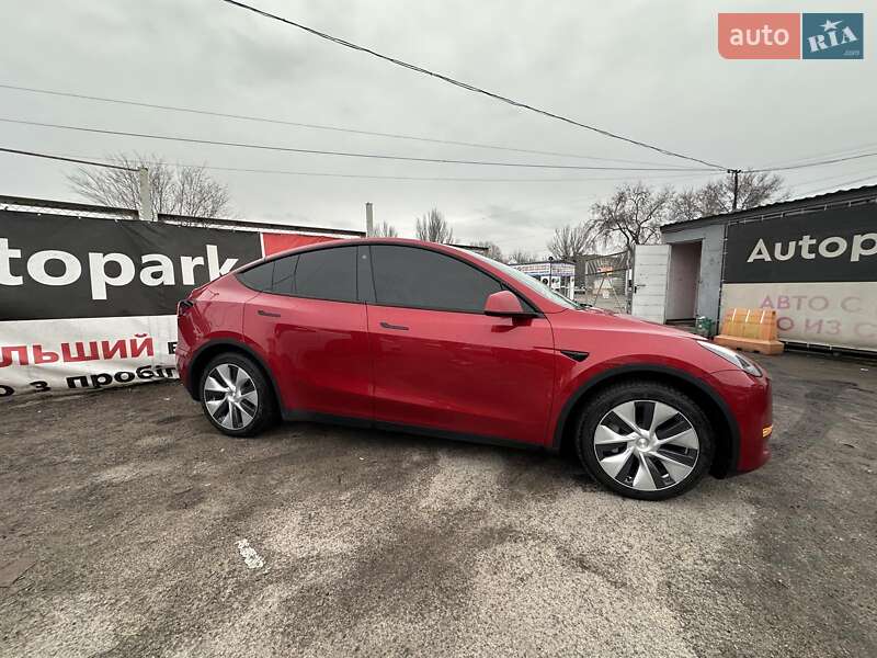 Позашляховик / Кросовер Tesla Model Y 2023 в Запоріжжі фото 3 Позашляховик / Кросовер Tesla Model Y 2023 в Запоріжжі