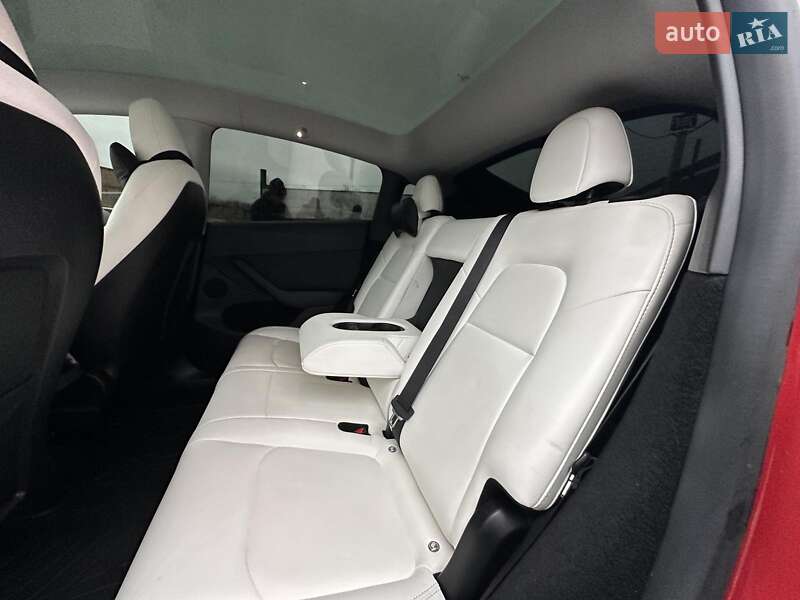 Позашляховик / Кросовер Tesla Model Y 2023 в Запоріжжі фото 19 Позашляховик / Кросовер Tesla Model Y 2023 в Запоріжжі