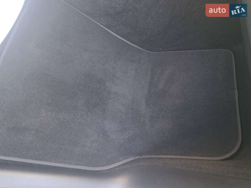 Позашляховик / Кросовер Tesla Model Y 2023 в Білій Церкві