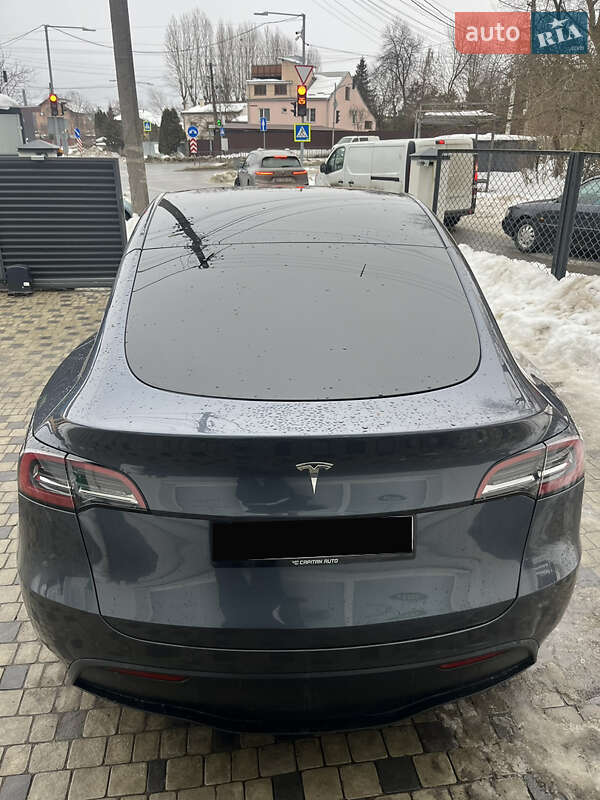 Внедорожник / Кроссовер Tesla Model Y 2023 в Львове