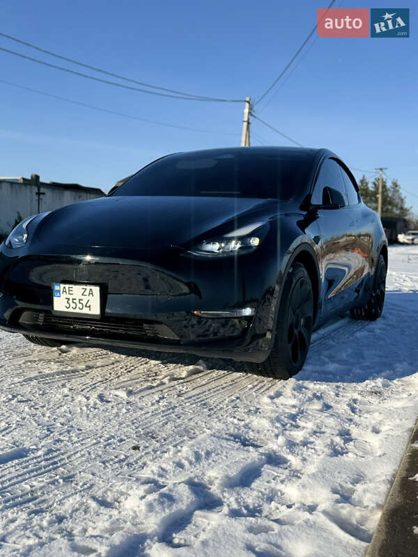 Позашляховик / Кросовер Tesla Model Y 2024 в Дніпрі