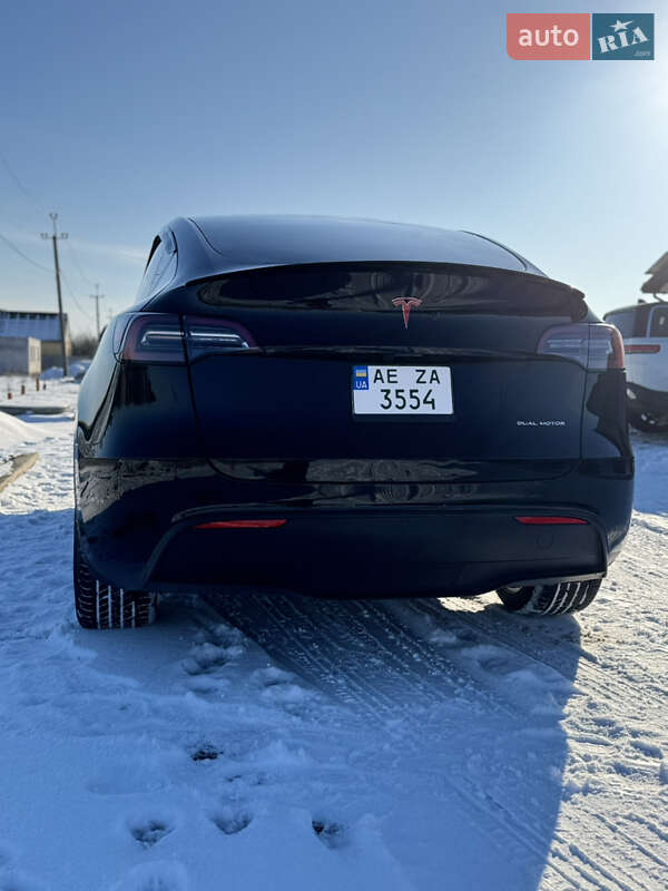Позашляховик / Кросовер Tesla Model Y 2024 в Дніпрі