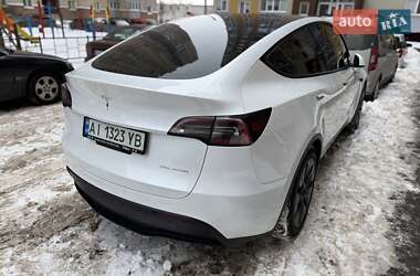 Внедорожник / Кроссовер Tesla Model Y 2024 в Киеве