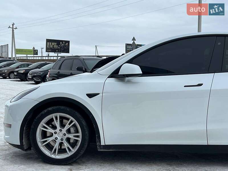 Позашляховик / Кросовер Tesla Model Y 2020 в Львові