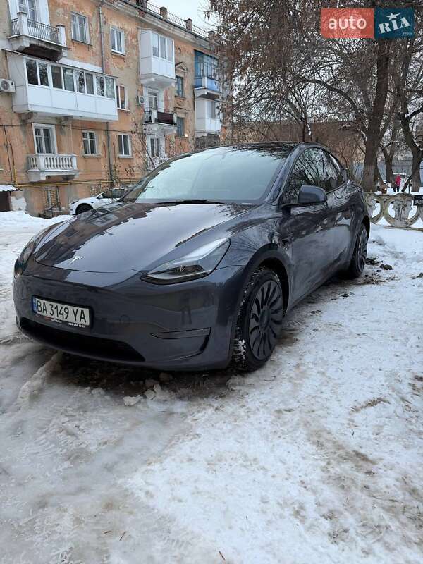 Позашляховик / Кросовер Tesla Model Y 2023 в Кропивницькому фото 5 Позашляховик / Кросовер Tesla Model Y 2023 в Кропивницькому