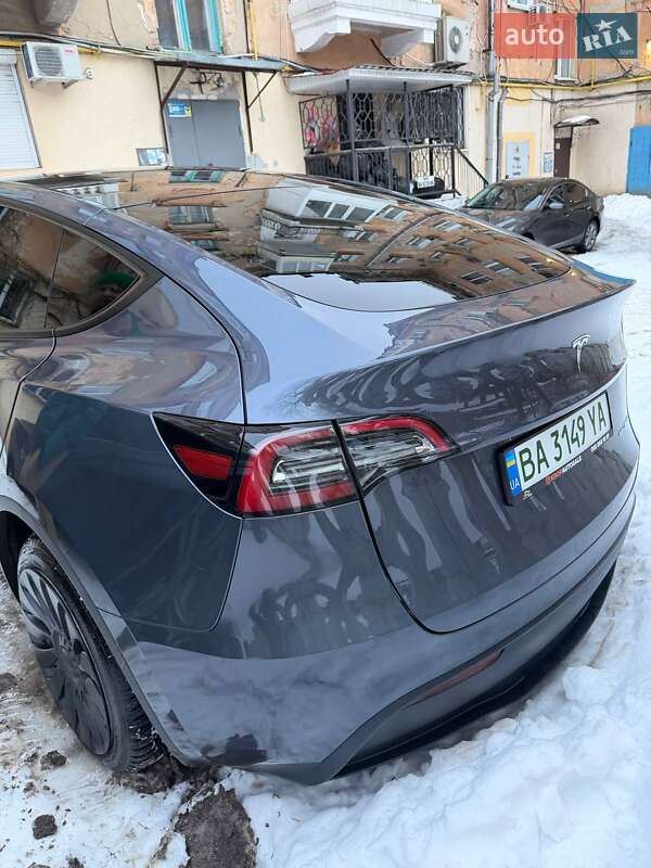 Позашляховик / Кросовер Tesla Model Y 2023 в Кропивницькому фото 3 Позашляховик / Кросовер Tesla Model Y 2023 в Кропивницькому