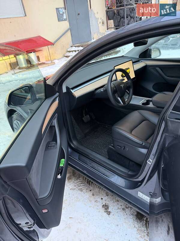 Позашляховик / Кросовер Tesla Model Y 2023 в Кропивницькому фото 9 Позашляховик / Кросовер Tesla Model Y 2023 в Кропивницькому