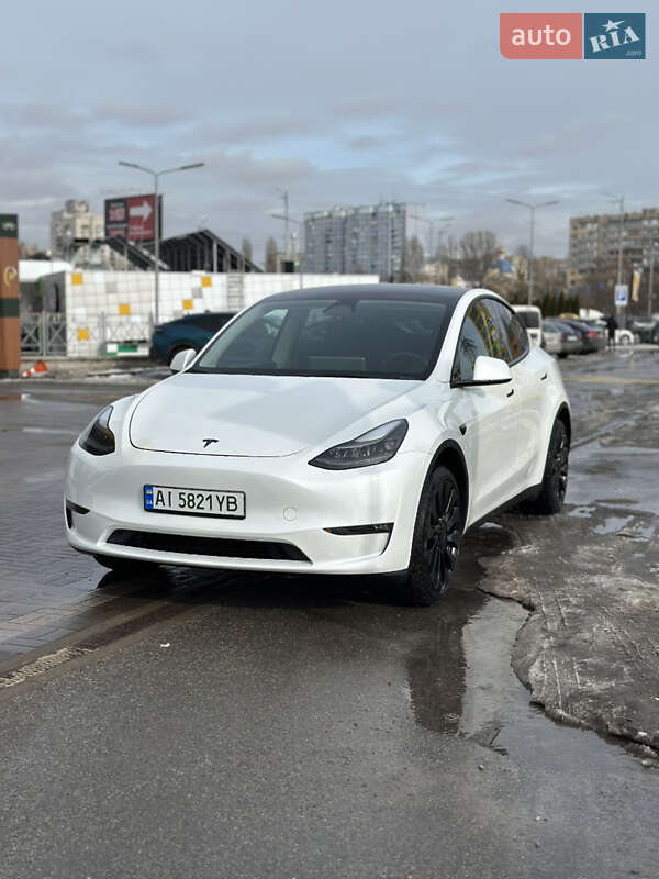 Позашляховик / Кросовер Tesla Model Y 2023 в Софіївській Борщагівці