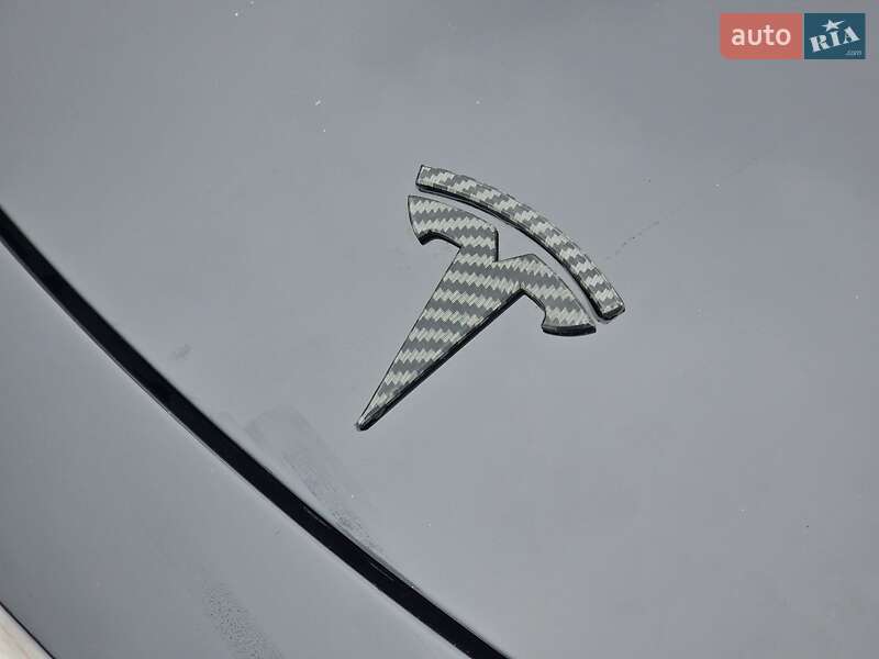 Внедорожник / Кроссовер Tesla Model Y 2022 в Хмельницком