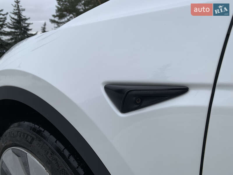 Позашляховик / Кросовер Tesla Model Y 2021 в Києві