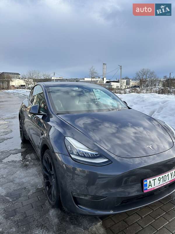 Позашляховик / Кросовер Tesla Model Y 2022 в Івано-Франківську