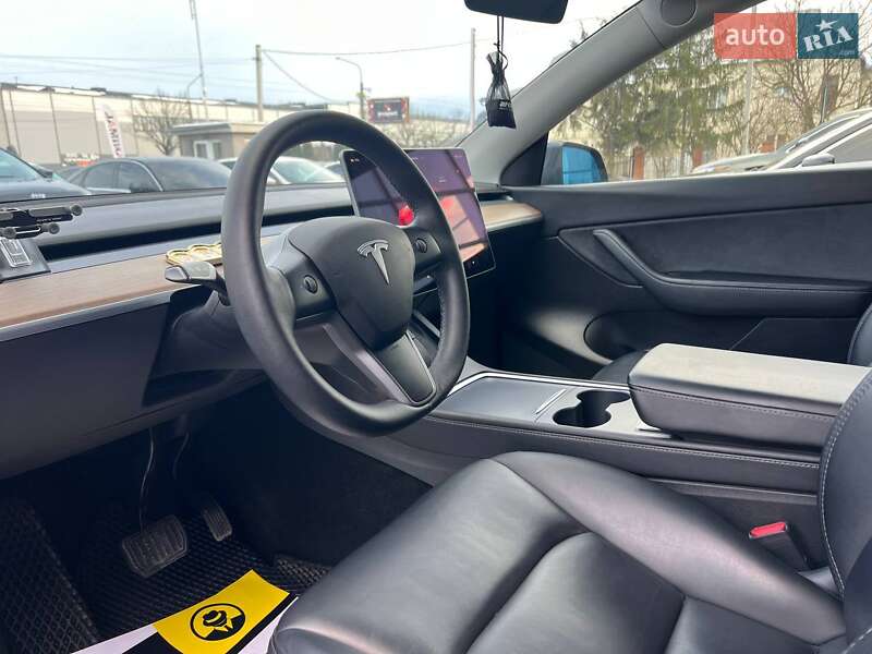 Позашляховик / Кросовер Tesla Model Y 2022 в Івано-Франківську