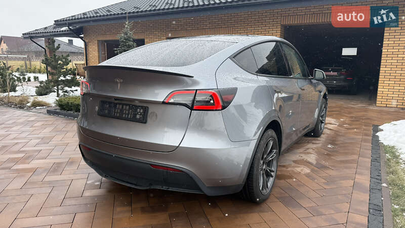 Позашляховик / Кросовер Tesla Model Y 2025 в Луцьку фото 4 Позашляховик / Кросовер Tesla Model Y 2025 в Луцьку