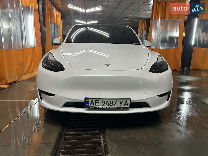 Внедорожник / Кроссовер Tesla Model Y 2024 в Днепре