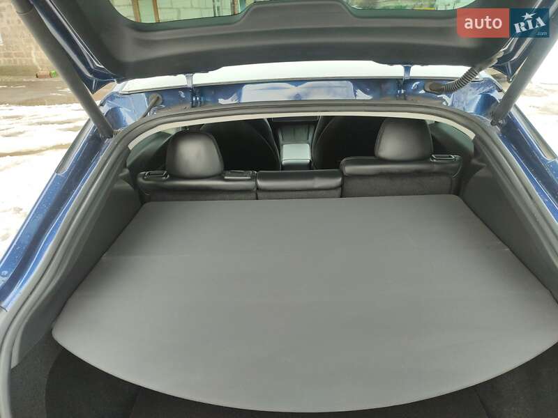 Внедорожник / Кроссовер Tesla Model Y 2024 в Киеве фото 14 Внедорожник / Кроссовер Tesla Model Y 2024 в Киеве