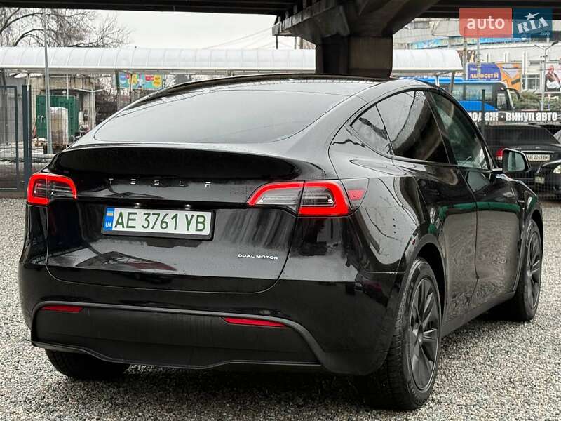 Внедорожник / Кроссовер Tesla Model Y 2024 в Днепре