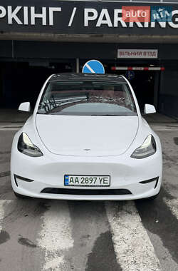 Позашляховик / Кросовер Tesla Model Y 2024 в Києві