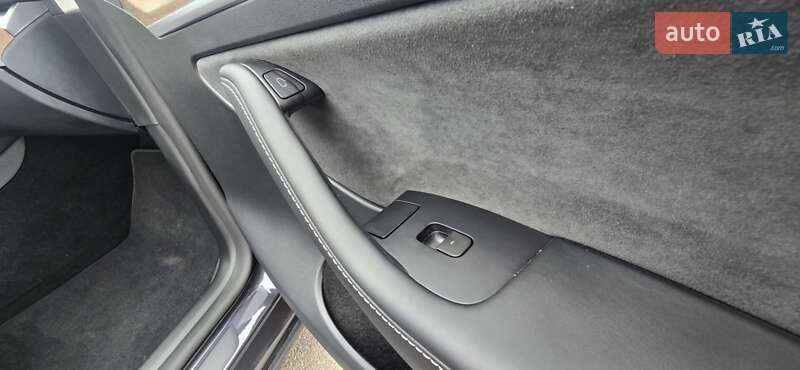 Позашляховик / Кросовер Tesla Model Y 2024 в Рівному