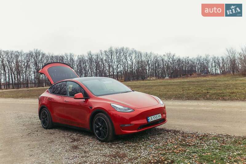 Внедорожник / Кроссовер Tesla Model Y 2020 в Умани