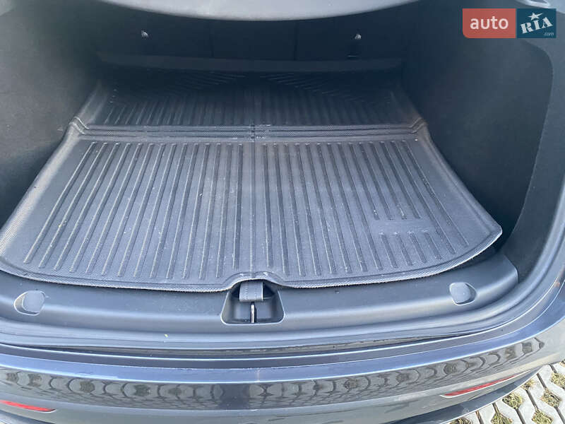 Внедорожник / Кроссовер Tesla Model Y 2023 в Самборе фото 22 Внедорожник / Кроссовер Tesla Model Y 2023 в Самборе