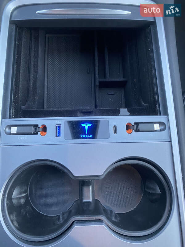 Внедорожник / Кроссовер Tesla Model Y 2023 в Самборе фото 31 Внедорожник / Кроссовер Tesla Model Y 2023 в Самборе