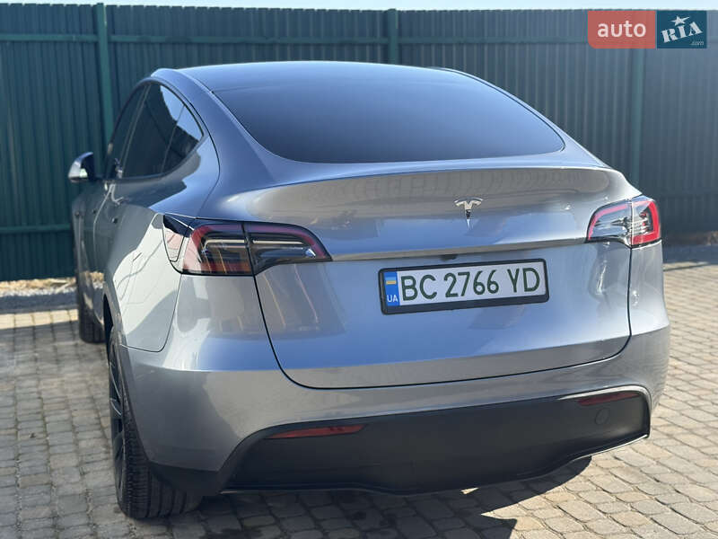 Позашляховик / Кросовер Tesla Model Y 2024 в Львові
