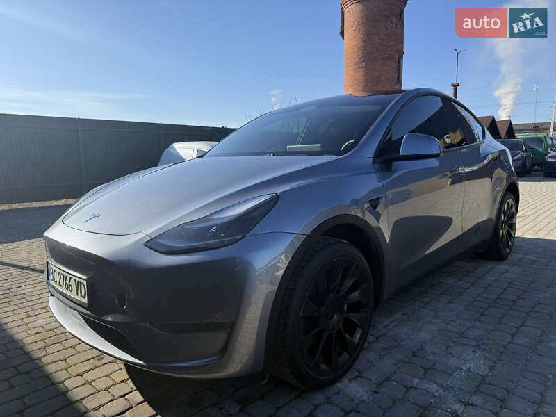 Позашляховик / Кросовер Tesla Model Y 2024 в Львові