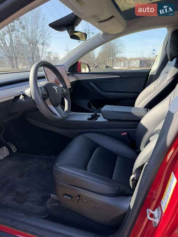 Позашляховик / Кросовер Tesla Model Y 2023 в Львові