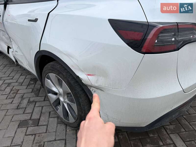 Внедорожник / Кроссовер Tesla Model Y 2021 в Луцке