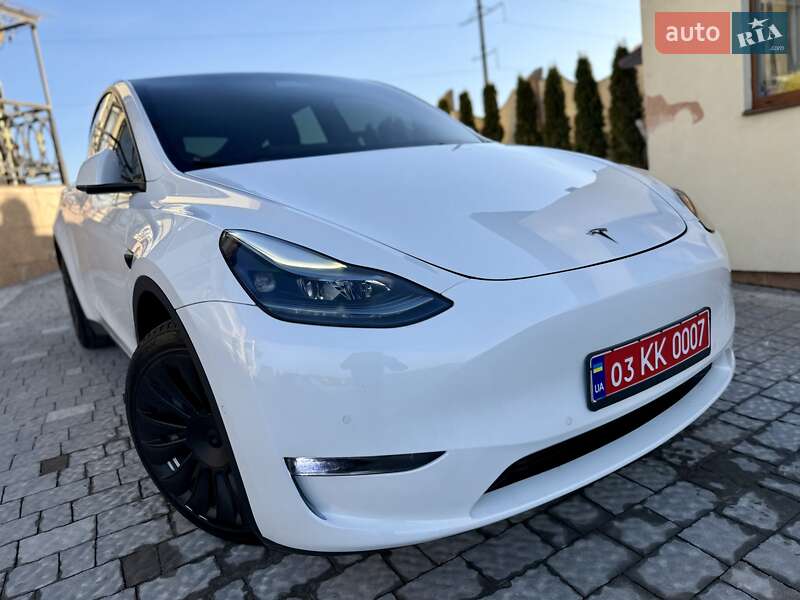Позашляховик / Кросовер Tesla Model Y 2021 в Дрогобичі