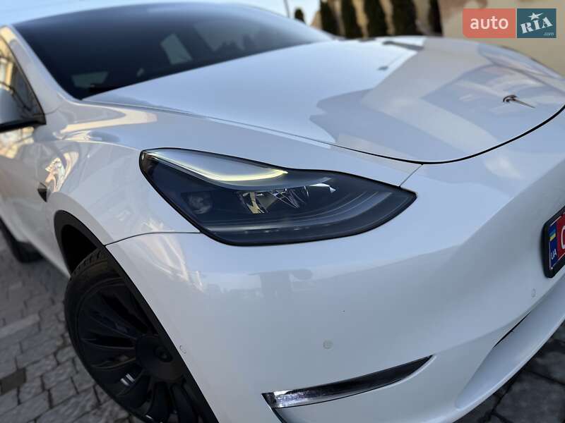 Позашляховик / Кросовер Tesla Model Y 2021 в Дрогобичі