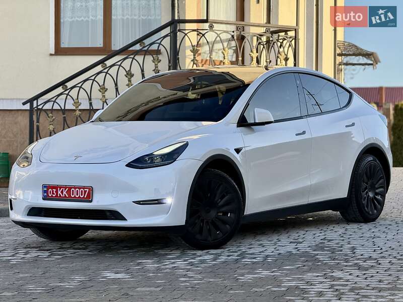 Позашляховик / Кросовер Tesla Model Y 2021 в Дрогобичі