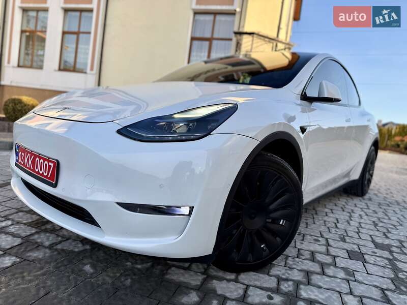 Позашляховик / Кросовер Tesla Model Y 2021 в Дрогобичі