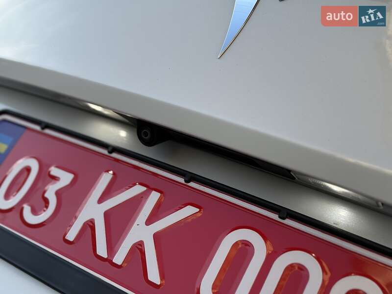 Позашляховик / Кросовер Tesla Model Y 2021 в Дрогобичі