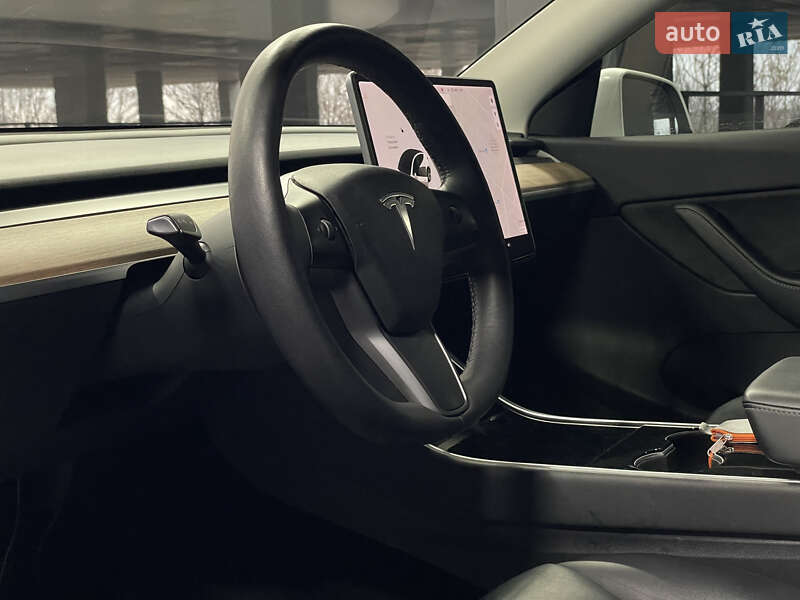 Внедорожник / Кроссовер Tesla Model Y 2021 в Одессе фото 4 Внедорожник / Кроссовер Tesla Model Y 2021 в Одессе