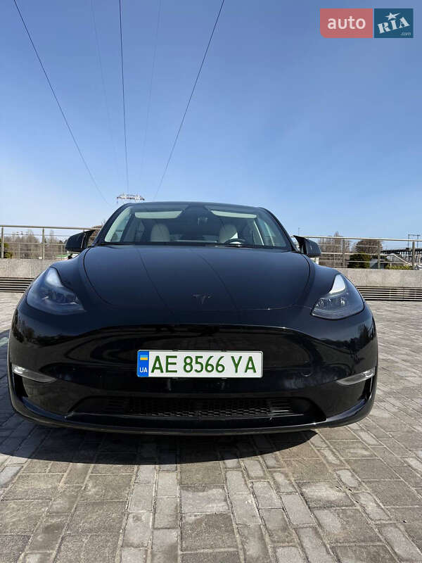 Позашляховик / Кросовер Tesla Model Y 2023 в Дніпрі
