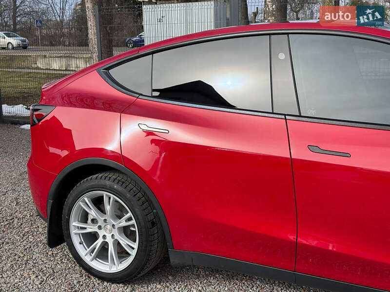 Позашляховик / Кросовер Tesla Model Y 2023 в Стрию
