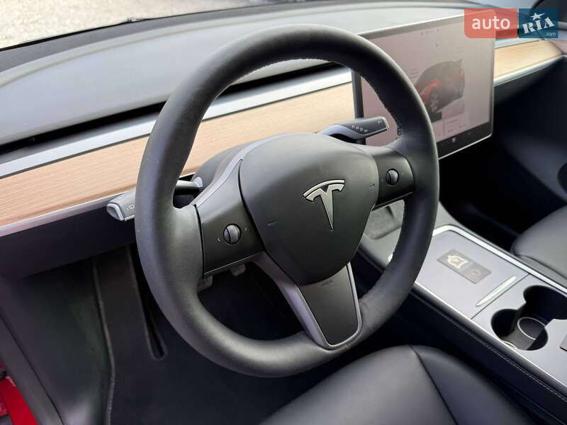 Позашляховик / Кросовер Tesla Model Y 2023 в Стрию