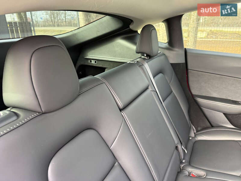 Позашляховик / Кросовер Tesla Model Y 2023 в Стрию