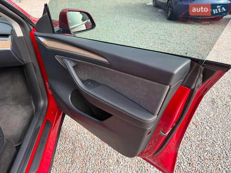 Позашляховик / Кросовер Tesla Model Y 2023 в Стрию