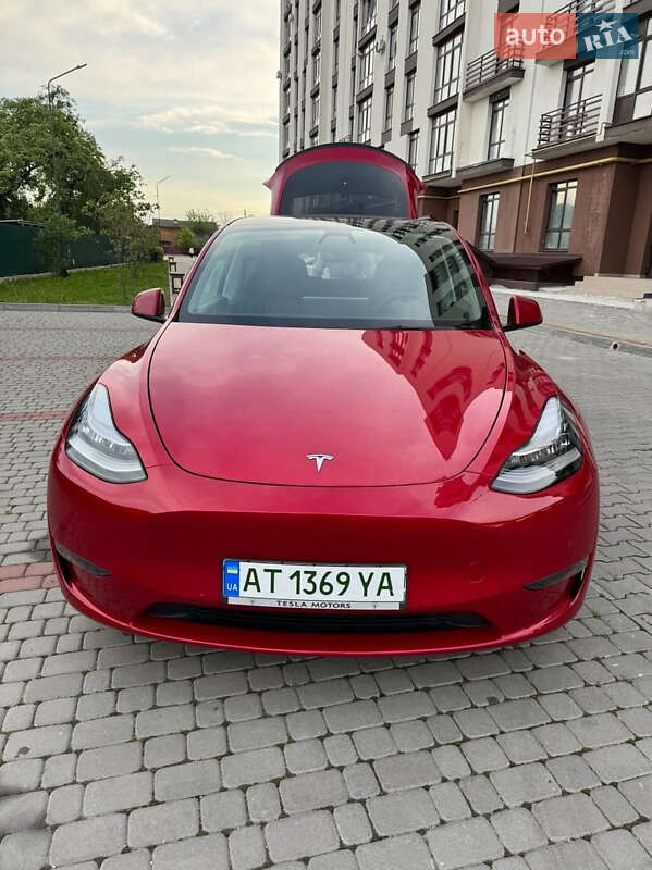 Внедорожник / Кроссовер Tesla Model Y 2021 в Ивано-Франковске