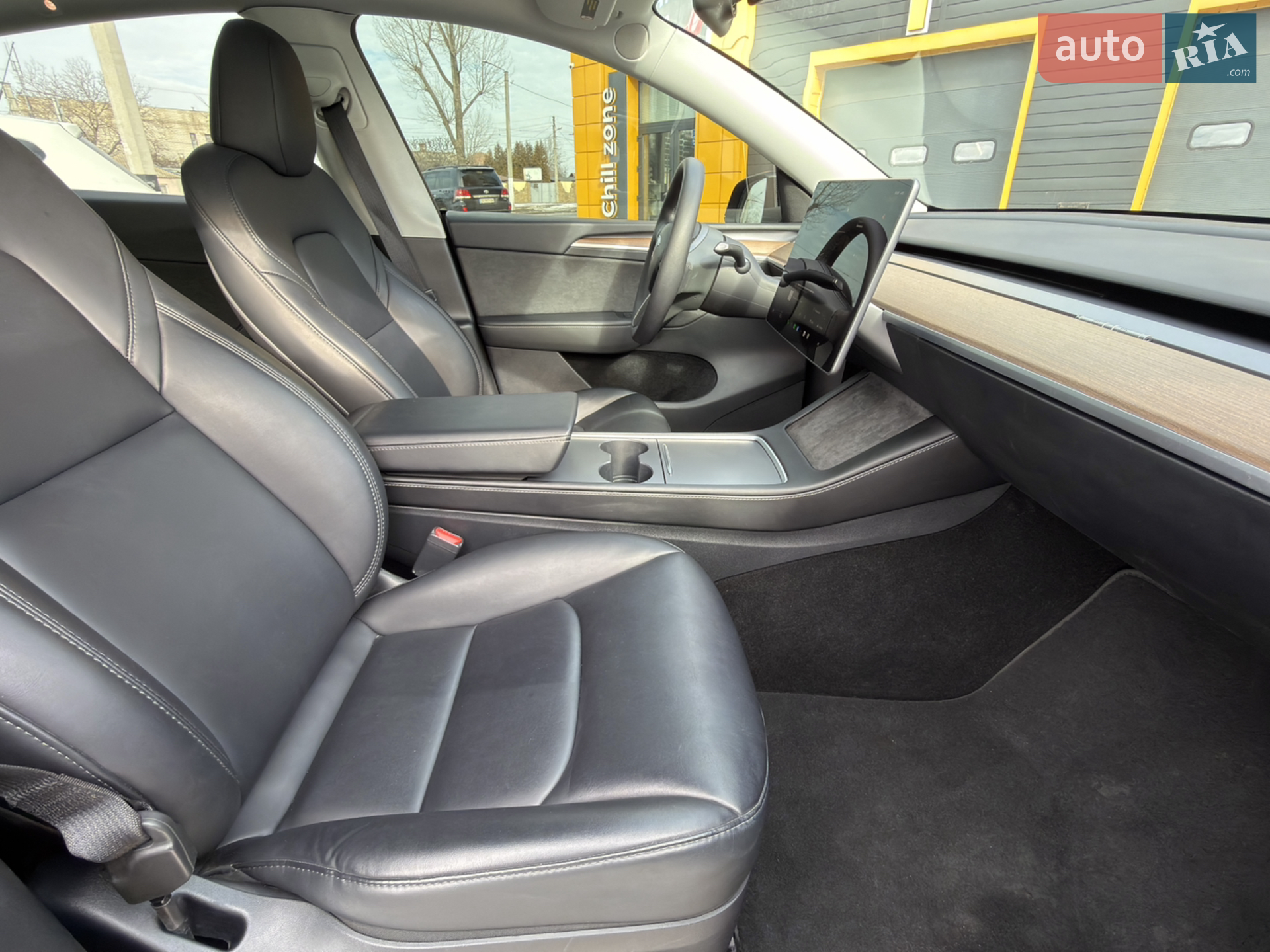 2024 Tesla Model Y - мініатюра 9