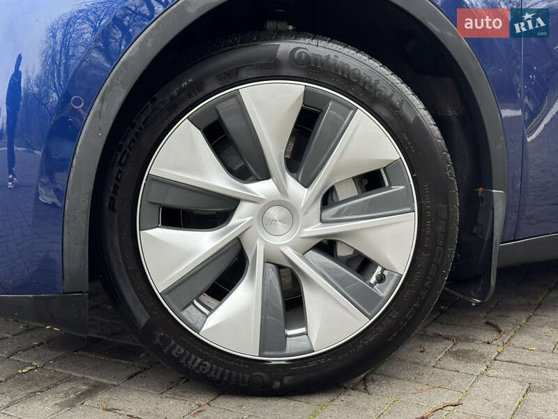 Внедорожник / Кроссовер Tesla Model Y 2022 в Дрогобыче