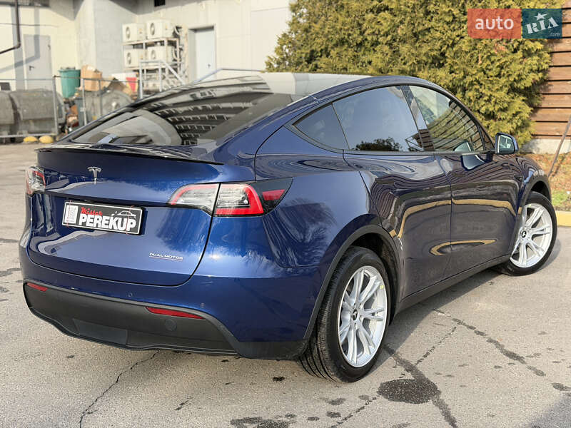 Позашляховик / Кросовер Tesla Model Y 2021 в Києві