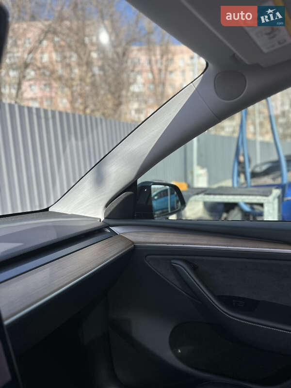 Позашляховик / Кросовер Tesla Model Y 2022 в Дніпрі фото 7 Позашляховик / Кросовер Tesla Model Y 2022 в Дніпрі