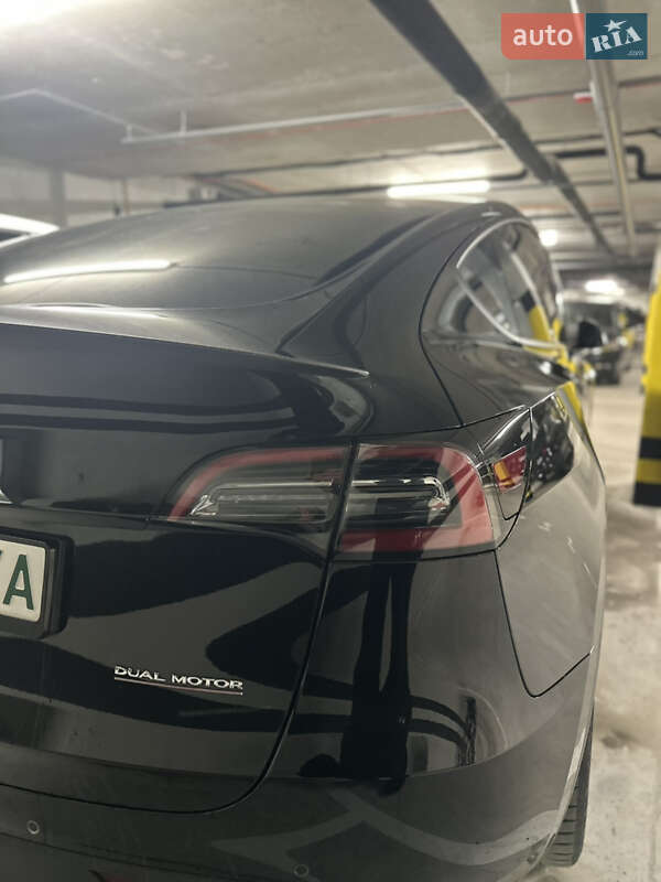 Позашляховик / Кросовер Tesla Model Y 2022 в Дніпрі фото 13 Позашляховик / Кросовер Tesla Model Y 2022 в Дніпрі