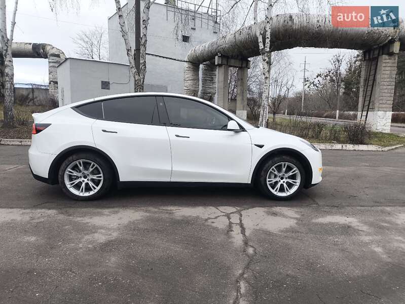 Внедорожник / Кроссовер Tesla Model Y 2024 в Харькове фото 5 Внедорожник / Кроссовер Tesla Model Y 2024 в Харькове