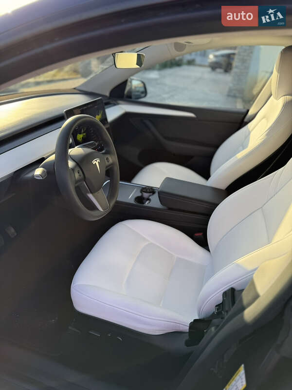 Внедорожник / Кроссовер Tesla Model Y 2023 в Днепре