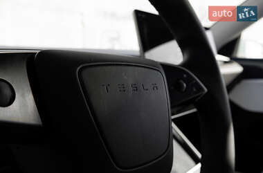 Внедорожник / Кроссовер Tesla Model Y 2026 в Львове