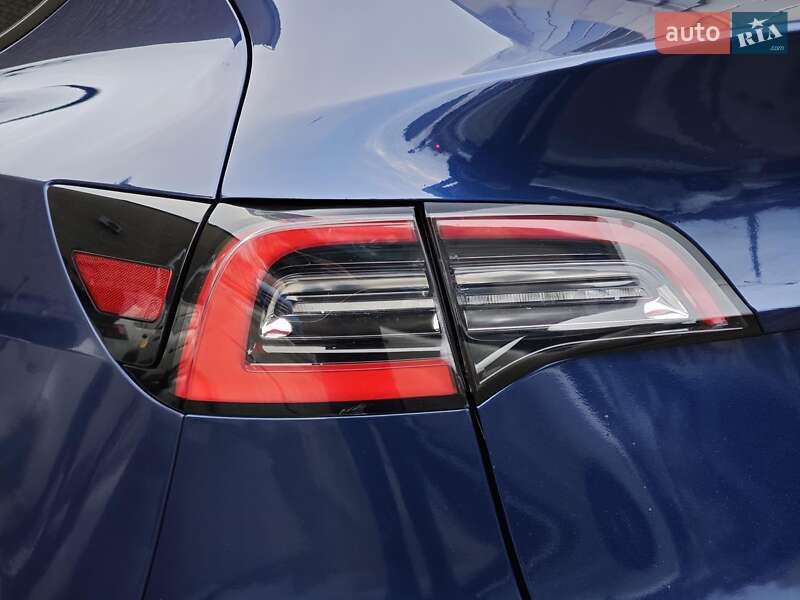 Внедорожник / Кроссовер Tesla Model Y 2020 в Харькове